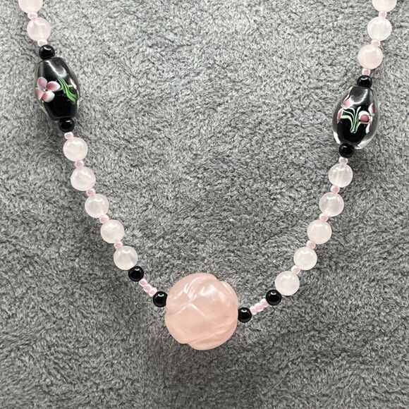 Beautiful Carved Rose Quartz Beaded Necklace With Art Glass Flower Beads - Picture 2 of 7